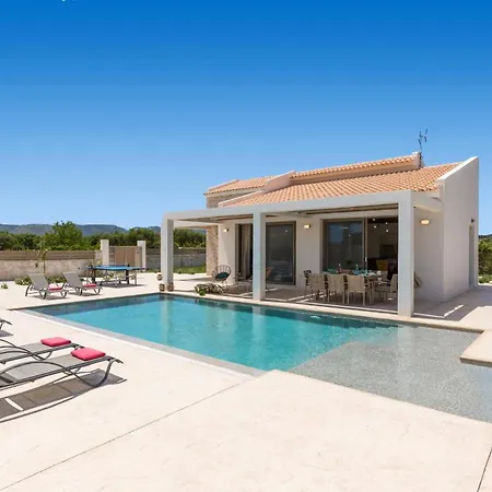 ヴィラ Anemona By *